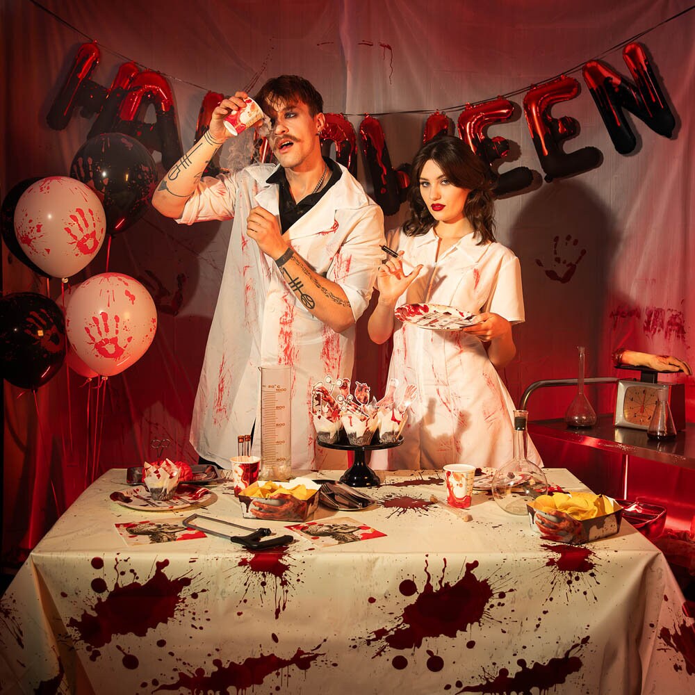 Bloody Night Tafelkleed 137 x 183 cm