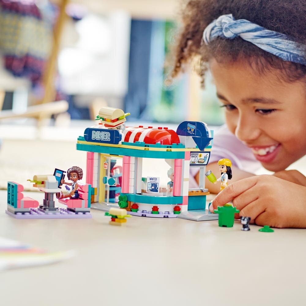 LEGO Friends - Heartlake restaurant in de stad 6+