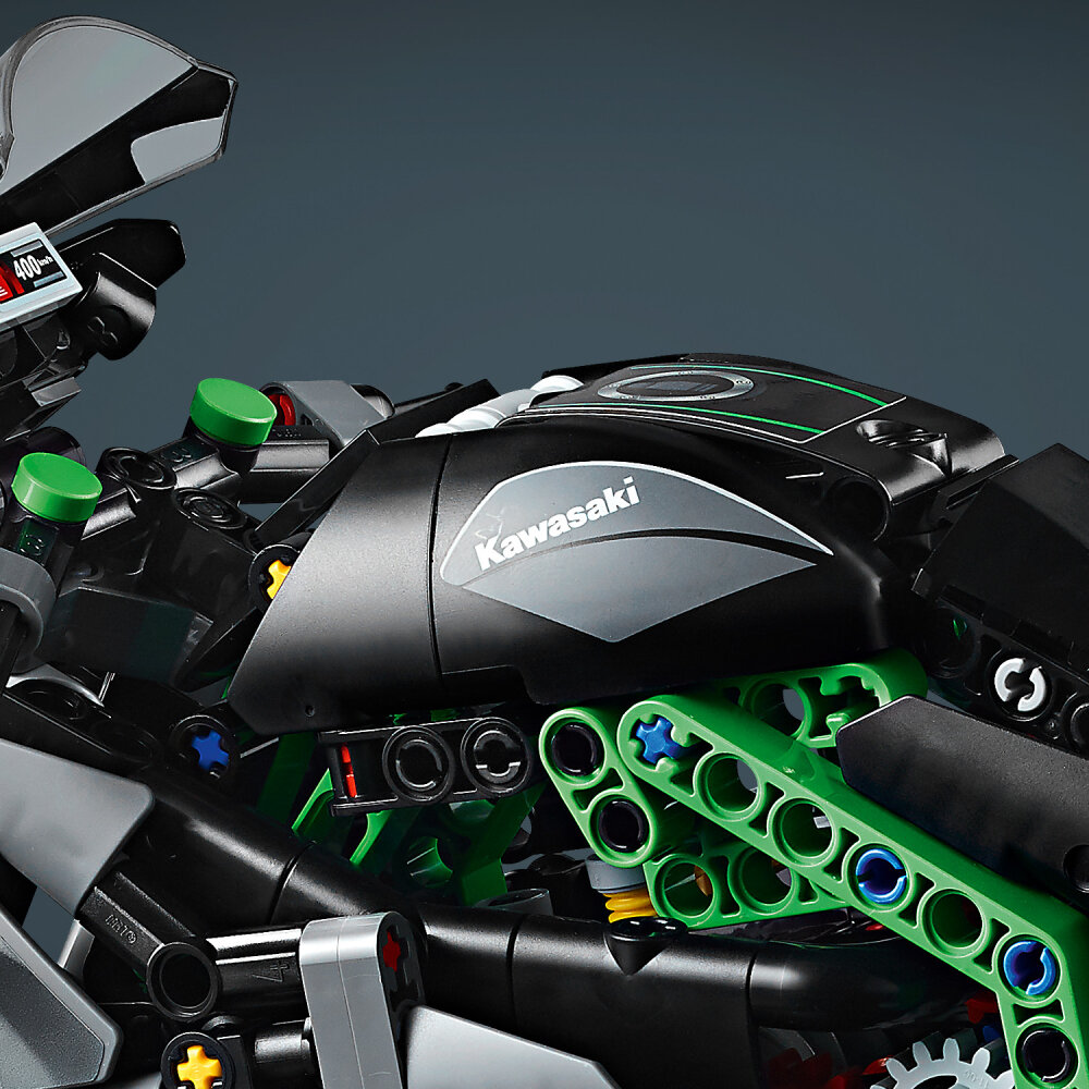 LEGO Technic - Kawasaki Ninja H2R motor 10+