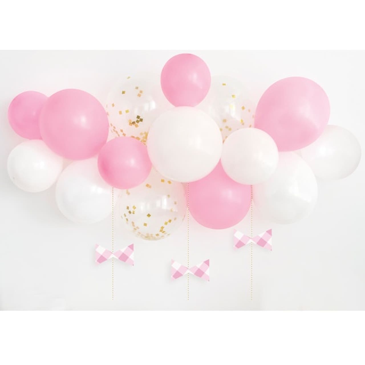 DIY Ballonnenboog - Roze met strikken