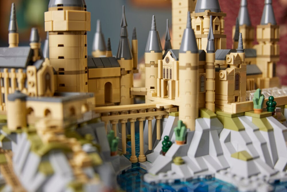 LEGO Harry Potter - Kasteel Zweinstein en terrein 18+