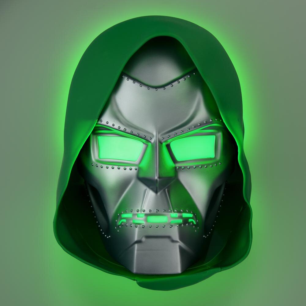 Dr Doom Maskerlamp